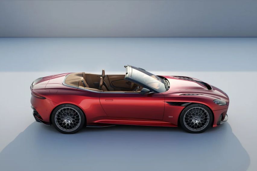 Aston Martin DBS 770 Ultimate Volante