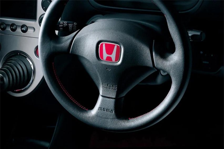 EP3 Civic Type-R steering wheel
