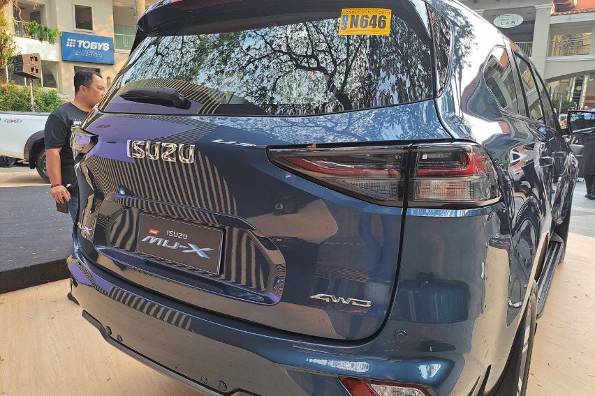 Isuzu mu-X (Photo by Hazel Nicole Carreon) (2)