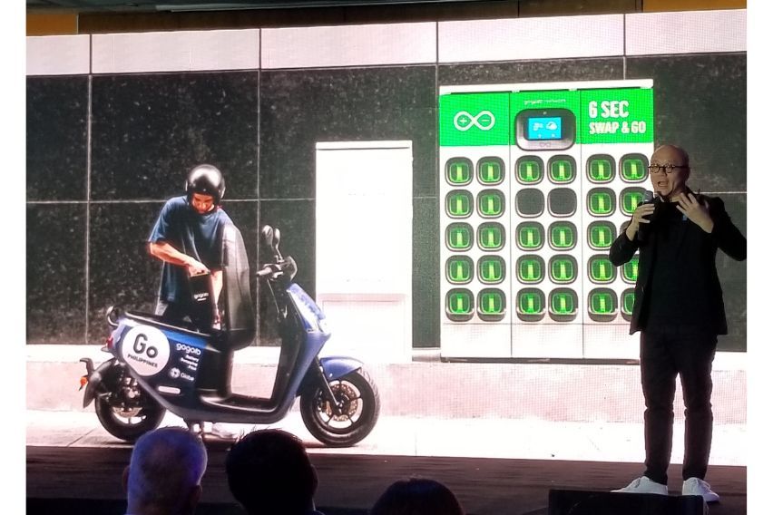 Gogoro E-Scooters Globe917 2