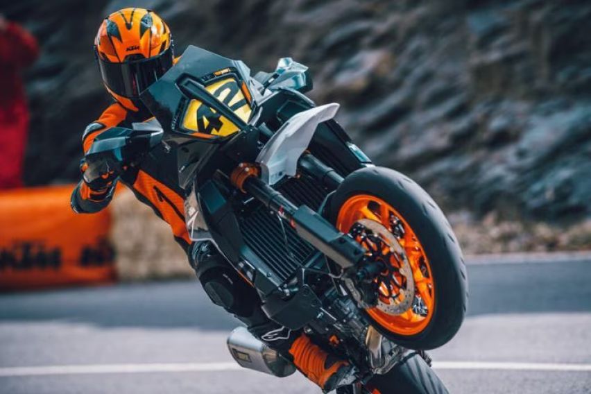 All-new KTM 890 SMT Supermoto Tourer