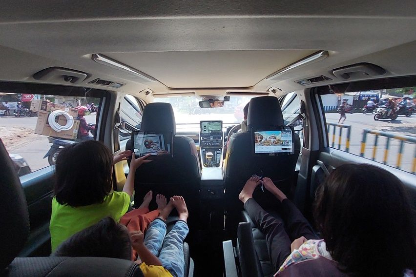 Fitur Toyota Kijang Innova Zenix Q Hybrid Modellista