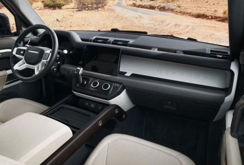 Land Rover Defender 130 Outbound