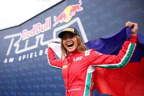 Bianca Bustamante shines with podium finish on F1 Academy debut