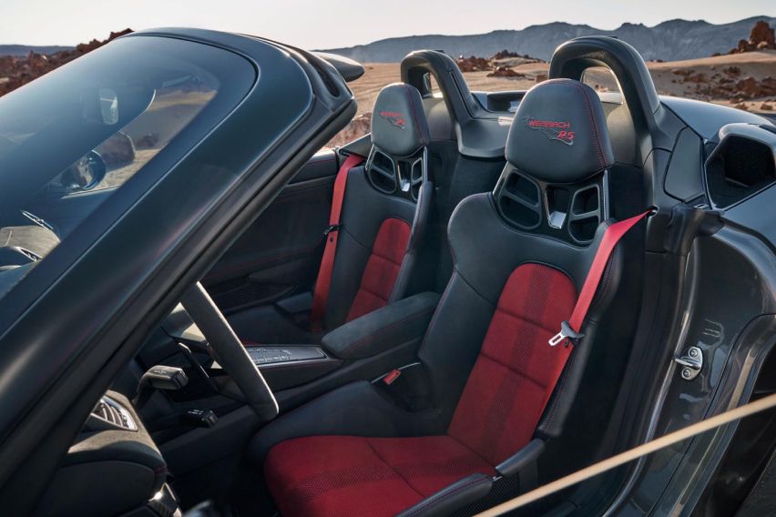 2024 Porsche 718 Spyder RS 