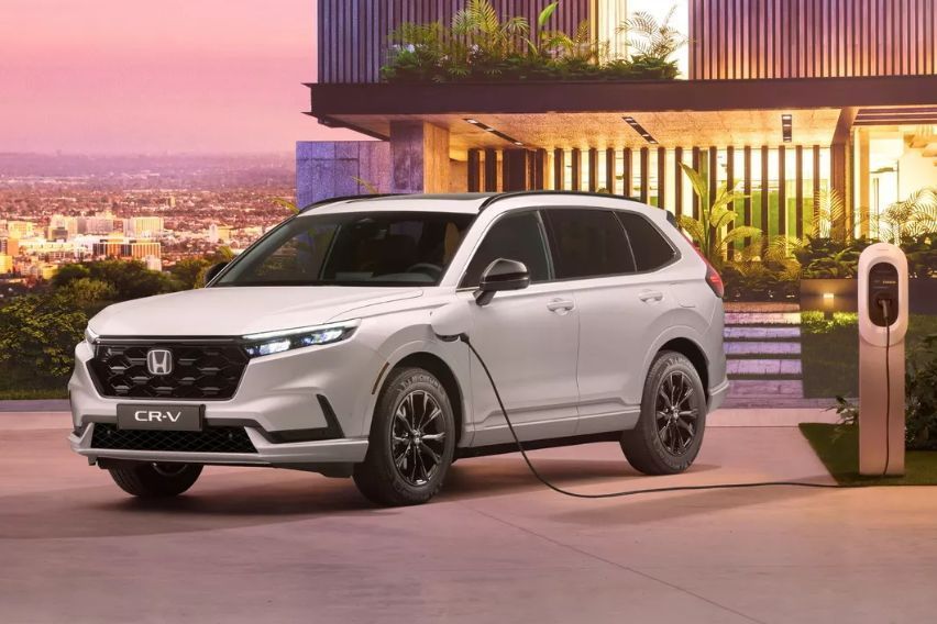 2023 Honda CR-V debuts in Europe as an electrified SUV; ICE trims discontinue