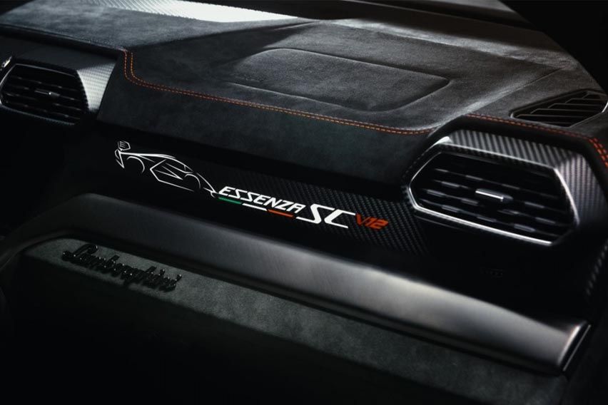 Lamborghini Urus Performante 'Essenza SCV12’ engine