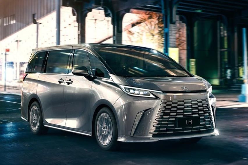 Next-gen Toyota Vellfire and Alphard