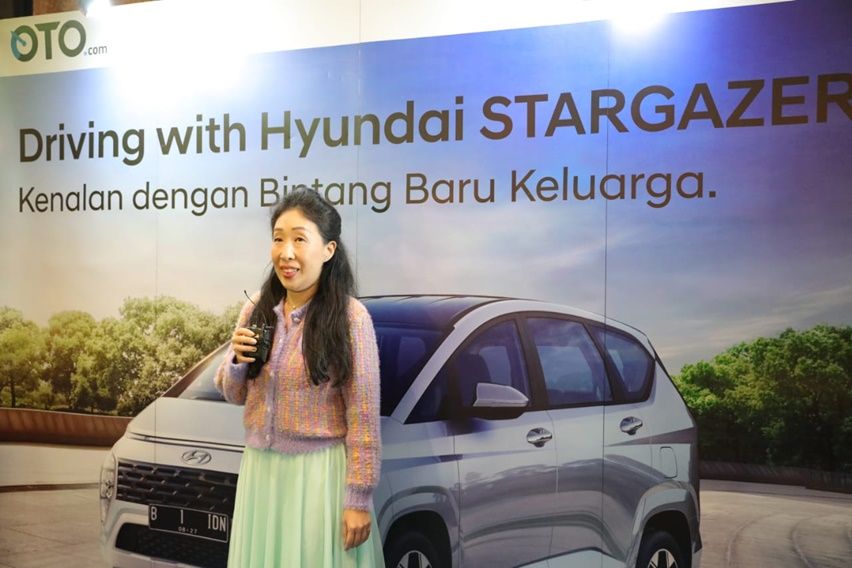 Driving with Hyundai Stargazer