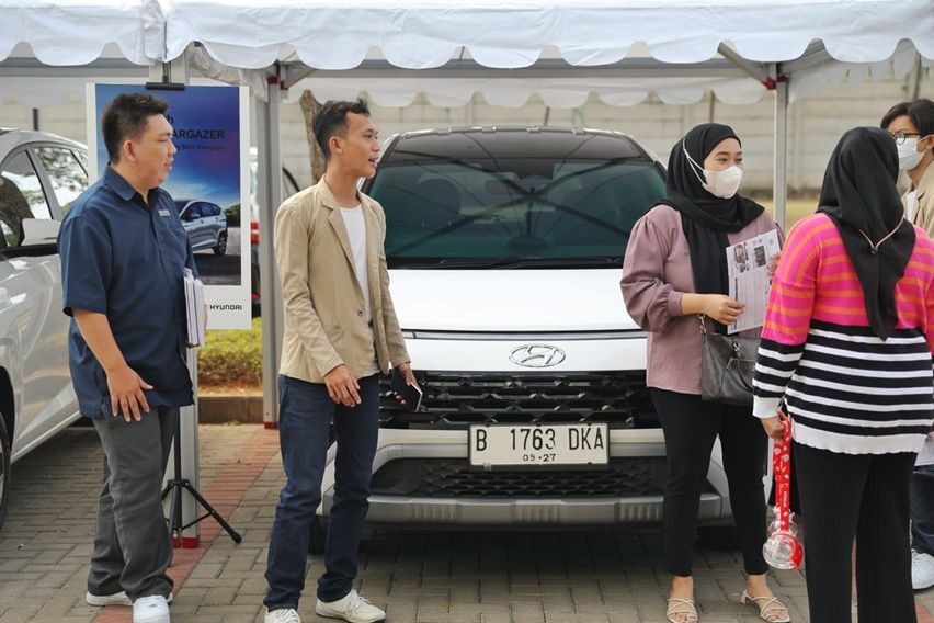 Driving with Hyundai Stargazer