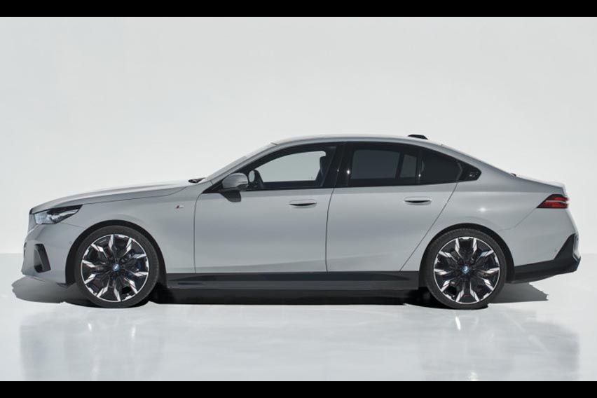 2024 BMW 5 Series and i5