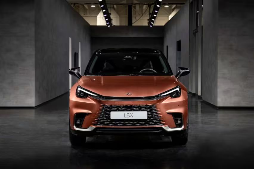Lexus LBX