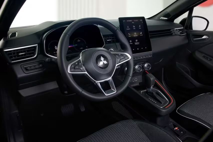 2023 Mitsubishi Colt 