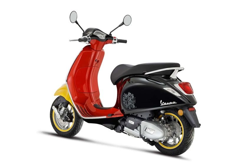 Vespa X Disney Mickey Mouse