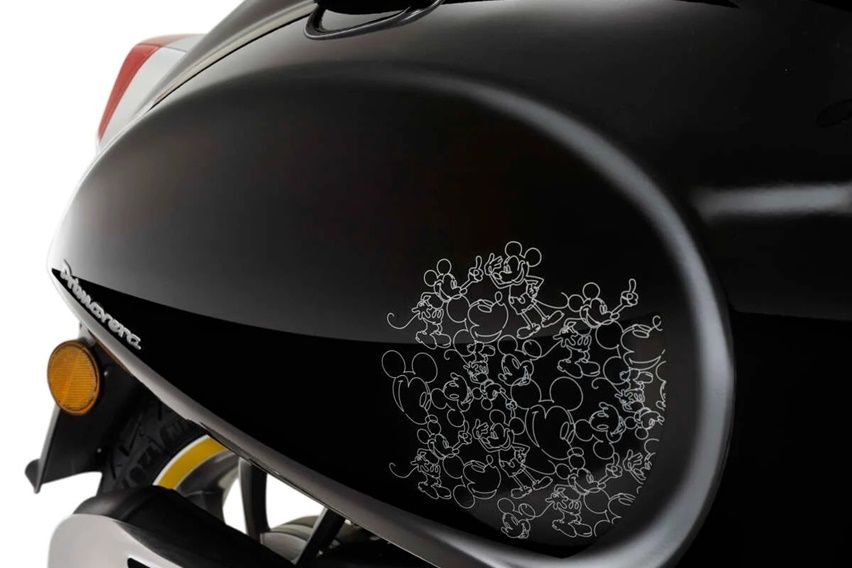 Vespa X Disney Mickey Mouse