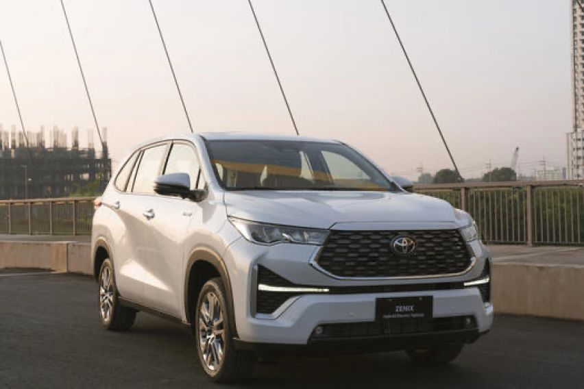 Toyota Innova Zenix
