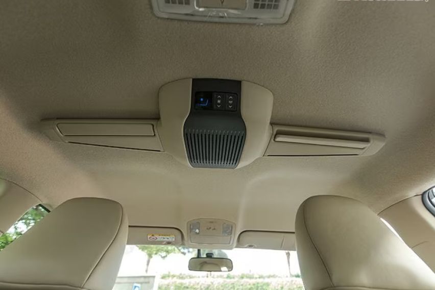 Service air conditioning system