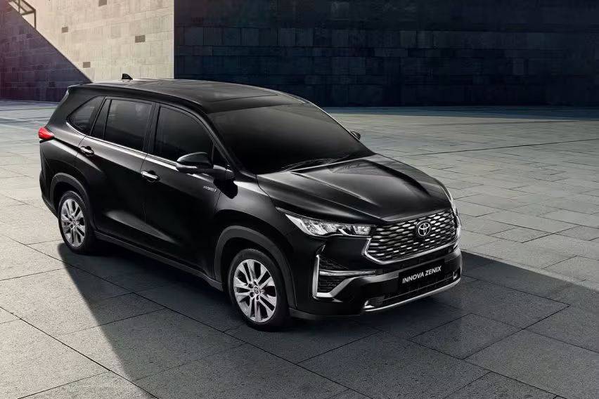 2023 Toyota Innova Zenix vs Proton X90: Battle of new three-row SUVs