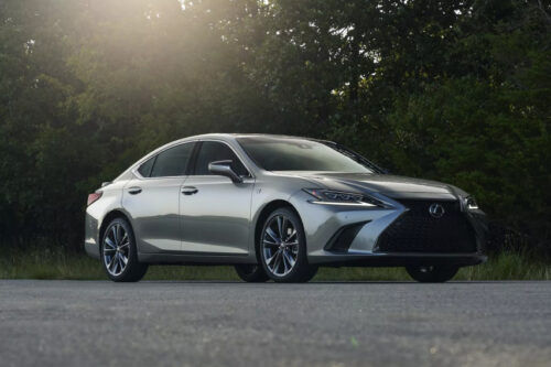 2024 Lexus ES debuts in the US with tech upgrades