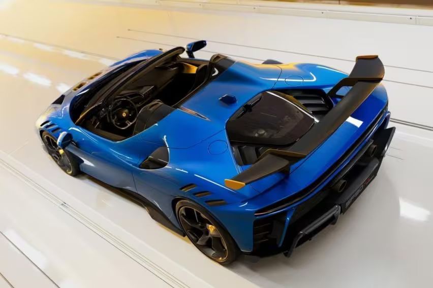 เผยโฉม Ferrari SF90 XX Stradale และ Spider ซุปเปอร์คาร์ที่ถูกกฎหมาย 