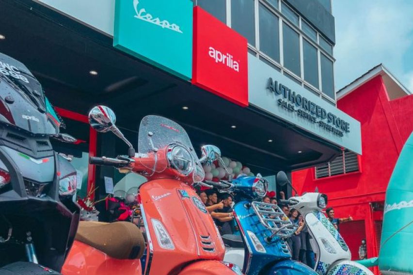 New Vespa and Aprilia 3S showrooms