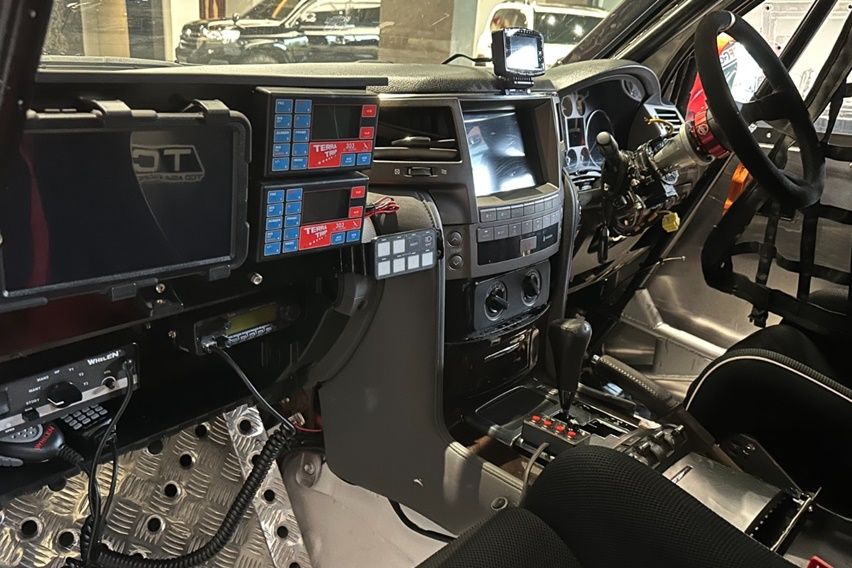 Land Cruiser 200 AXCR