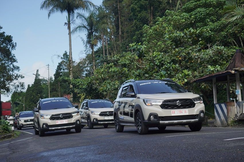 New Suzuki XL7 Hybrid