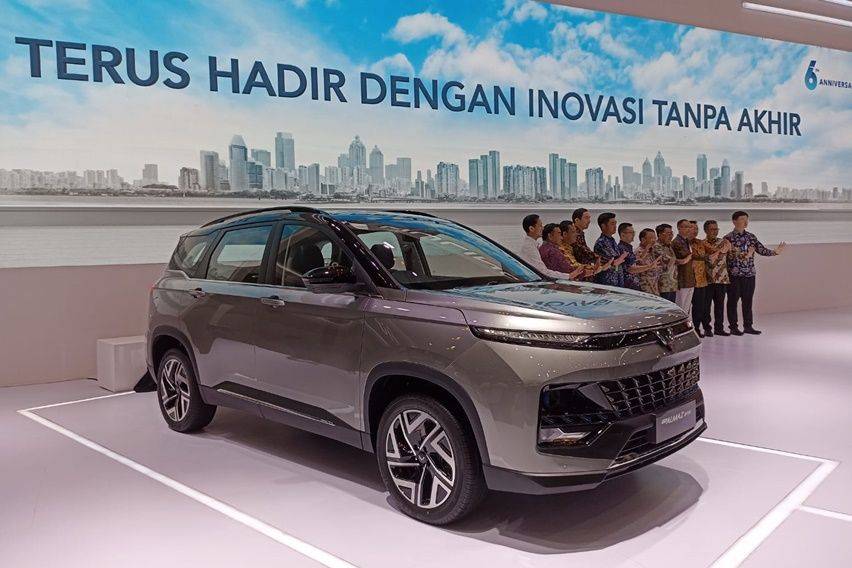 Wuling Memperkenalkan Model Penyegaran Almaz RS di GIIAS 2023