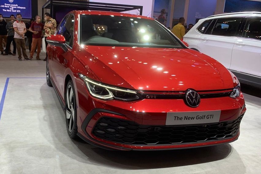 Hot Hatch Legendaris VW Golf GTI Generasi Terbaru Mengaspal di Indonesia