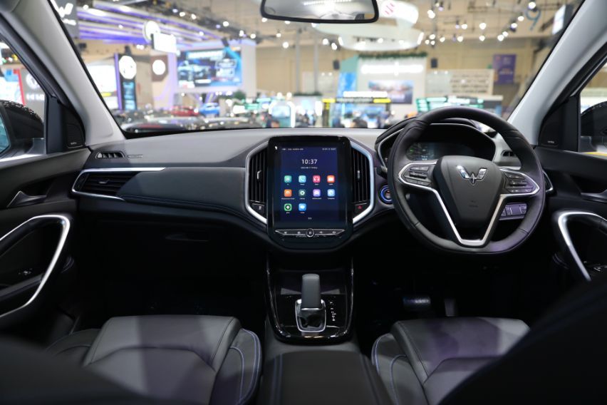 Wuling Almaz RS kabin