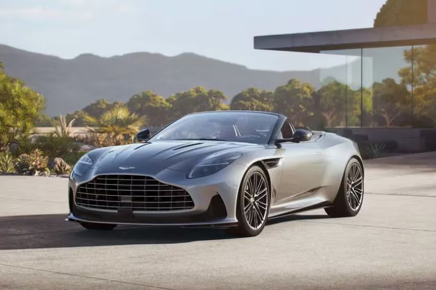Aston Martin DB12 Volante