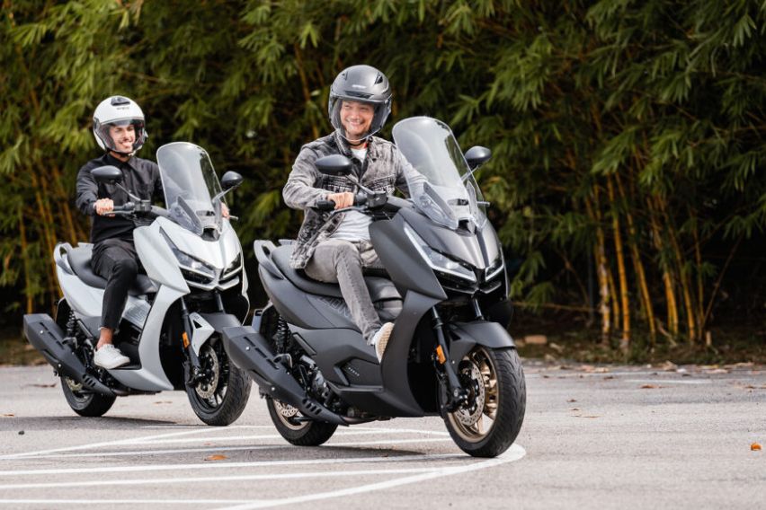 new Zontes 349-cc scooters
