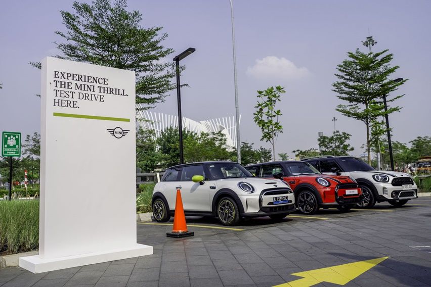 MINI Eurokars Studio PIK