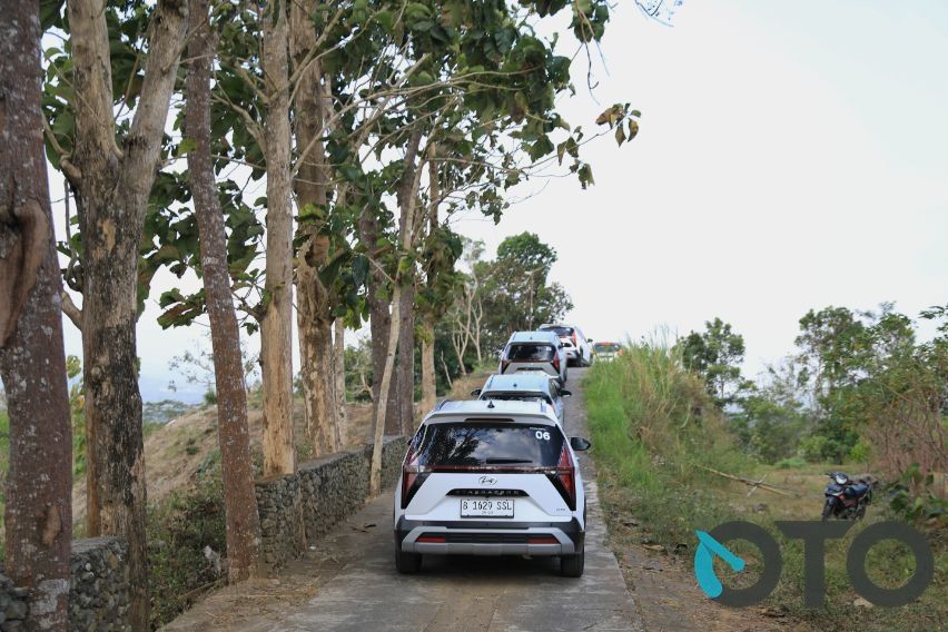 Hyundai Stargazer X review