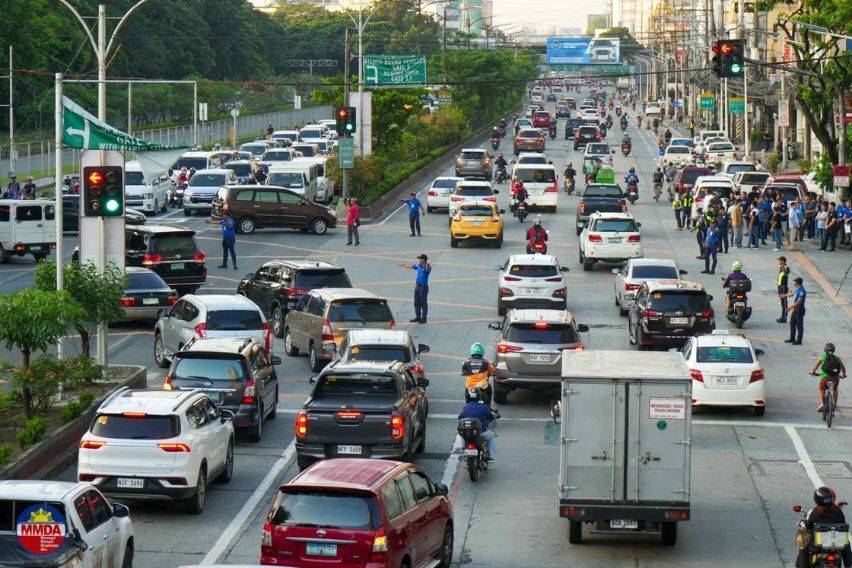 MMDA Studying Measures to Ease Rush Hour Traffic in Katipunan Avenue