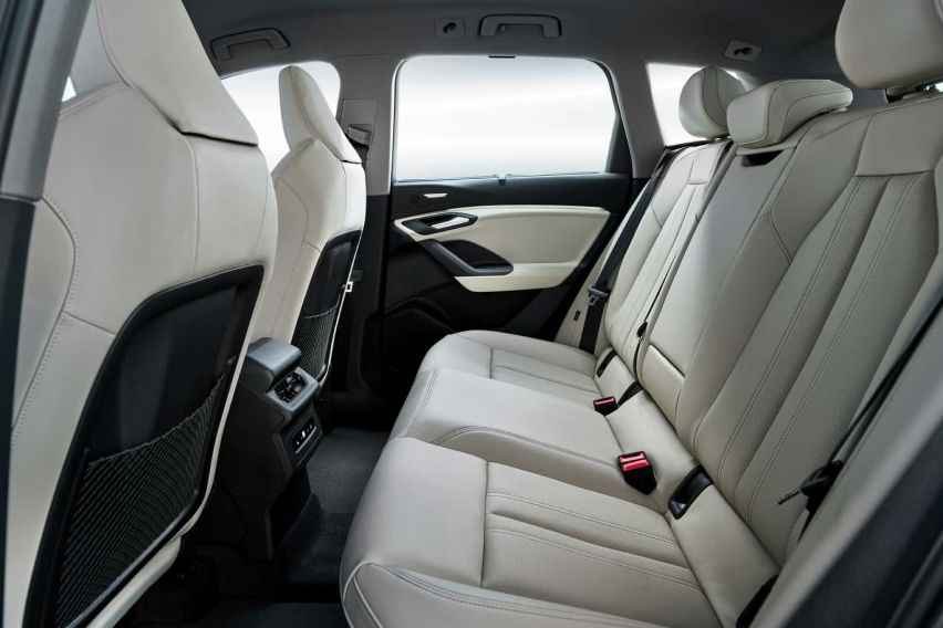 Audi Q6 e-tron SUV เผยธีมการออกแบบภายในใหม่