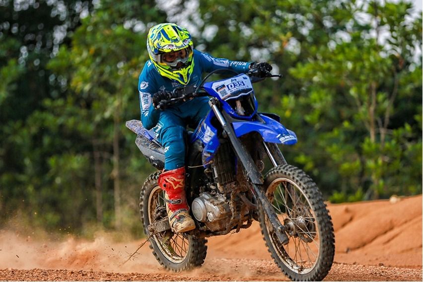 Shell BbLU cRU Yamaha Enduro
