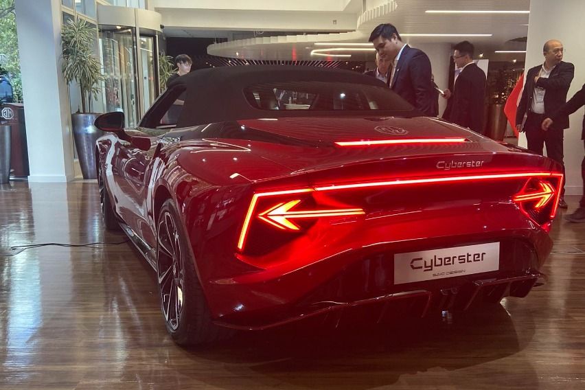MG Cyberster