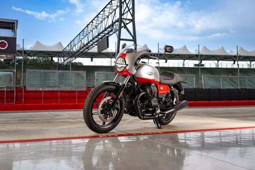 Moto Guzzi V7 Stone Corsa