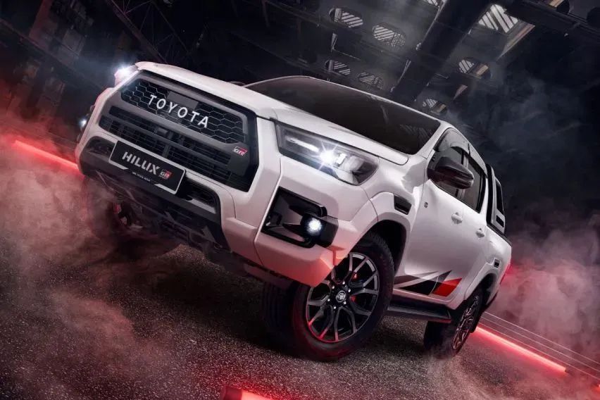 Hilux GR Sport