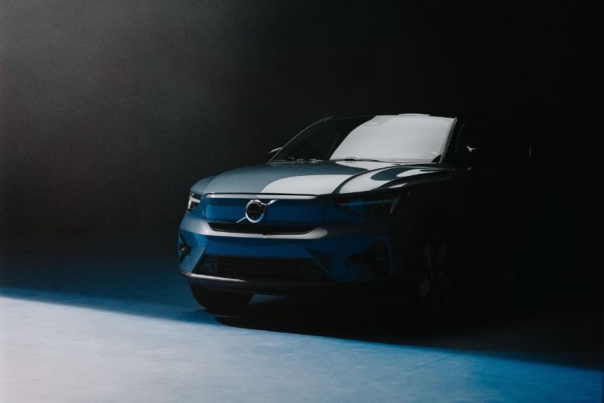 Volvo C40 Recharge and Volvo XC40 Recharge