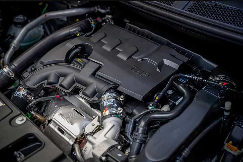 Peugeot 3008 and 5008 engine