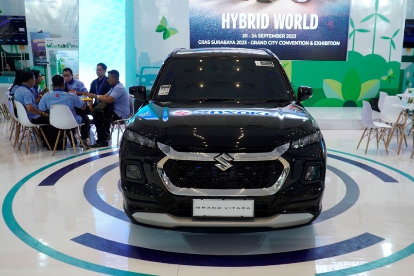 Model Hybrid Dominasi Penjualan Suzuki di GIIAS Surabaya 2023