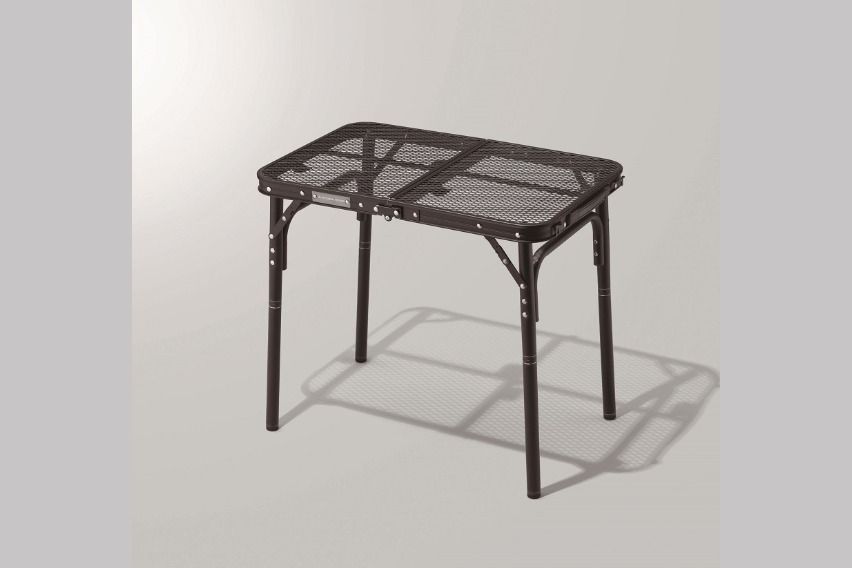 Ogawa Adjustable Height Mesh Table