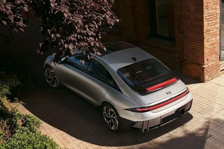 Hyundai Ioniq 6