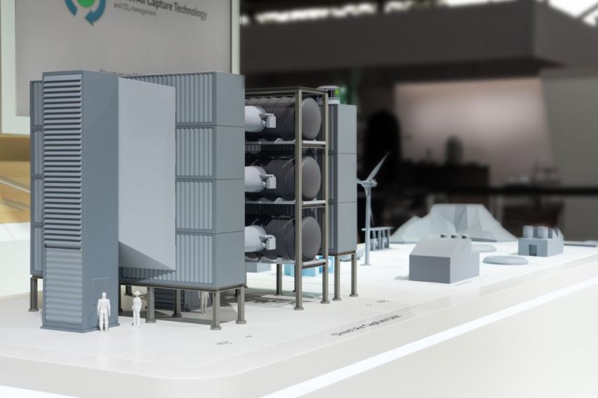 Porsche examines the role of DAC Technology in eFuel manufacturing