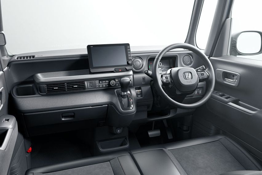 Honda N-Box (3)