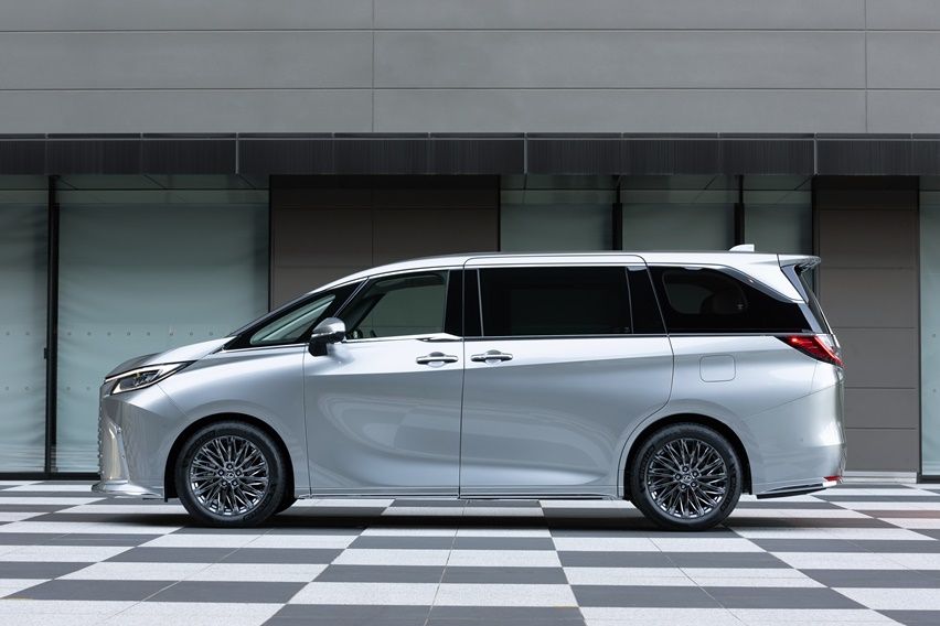 All New Lexus LM Hybrid