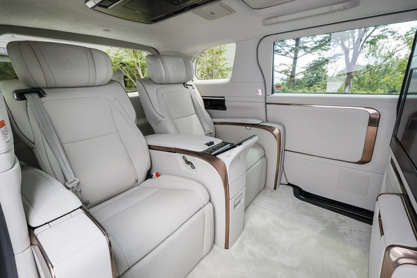 All New Lexus LM Hybrid