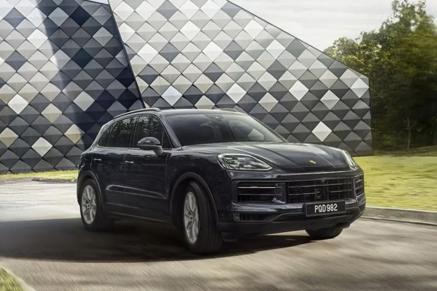 2023 Porsche Cayenne